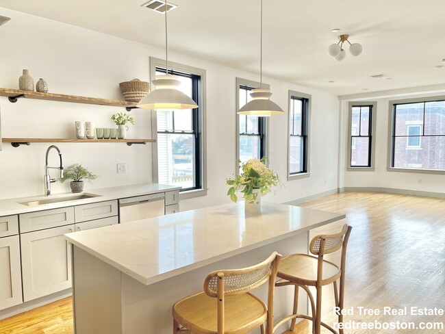 15 Maywood St