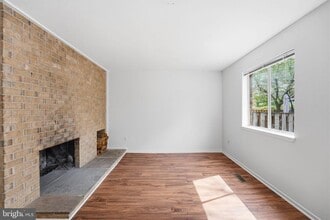 1747 Cy Ct in Vienna, VA - Building Photo - Building Photo