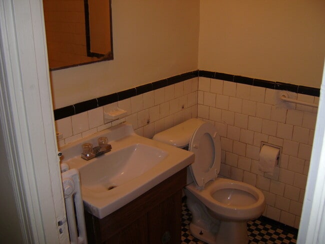 1733 Minnesota Ave SE in Washington, DC - Building Photo - Building Photo