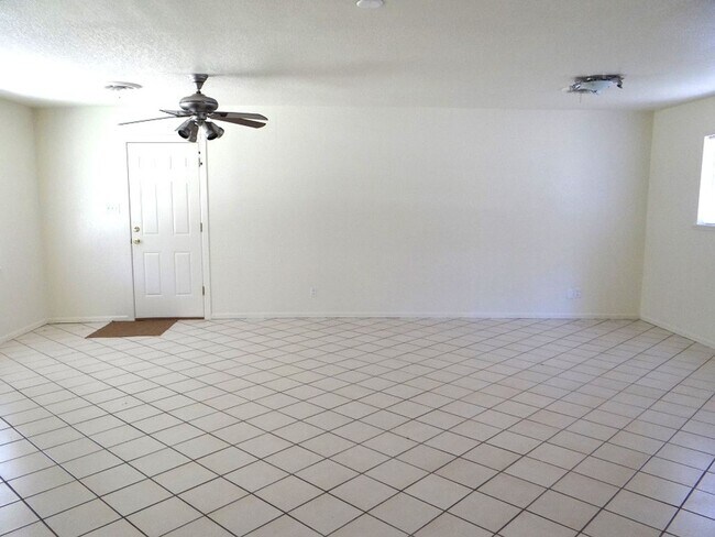 130 Mansfield Ferry Rd in Vidor, TX - Building Photo - Building Photo