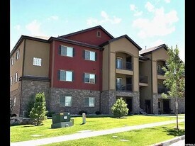 608 Jordan Ridge Boulevard in Saratoga Springs, UT - Building Photo