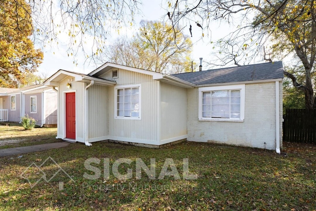 1337 Woodward Rd in Birmingham, AL - Building Photo