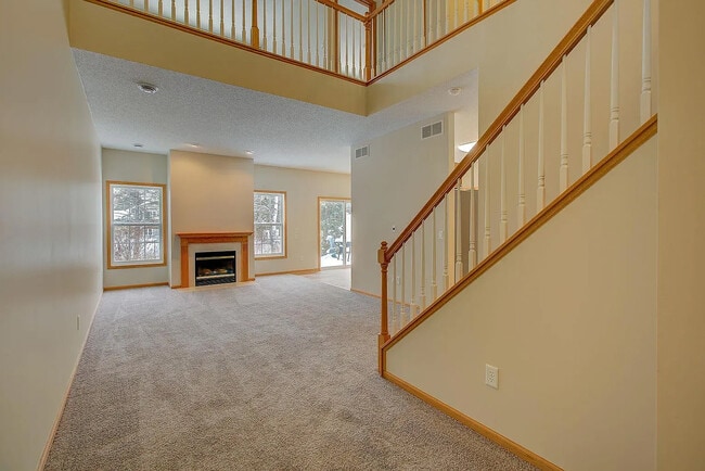321 Heritage Trl in Circle Pines, MN - Building Photo - Building Photo
