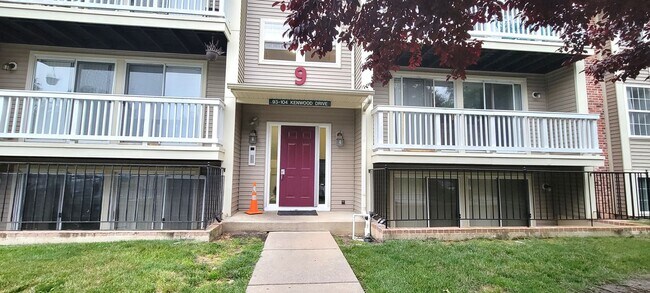 property at 98 Kenwood Dr