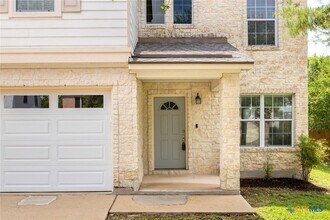 196 Cazador Dr in San Marcos, TX - Building Photo - Building Photo