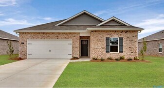 157 Keller Dr in Hazel Green, AL - Building Photo