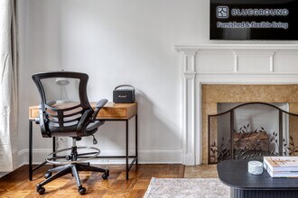 952 5th Ave in New York, NY - Building Photo - Building Photo