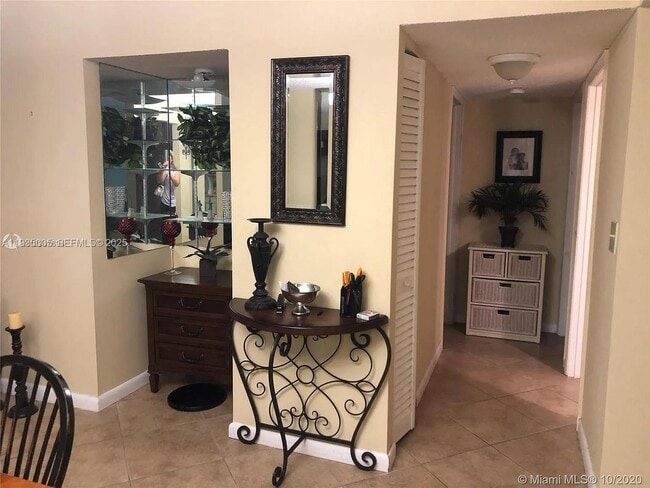 9440 SW 8th St in Boca Raton, FL - Building Photo - Building Photo