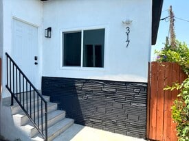 317 N Alvarado St in Los Angeles, CA - Building Photo
