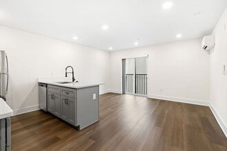 7620 Ridge Ave in Philadelphia, PA - Building Photo - Building Photo