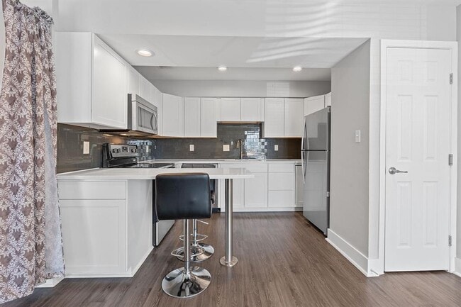 property at 935 La Posada Dr