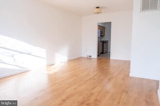 2027 Barlowe Pl in Hyattsville, MD - Building Photo - Building Photo