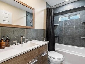 75-5776 Oleka Pl, Unit Ohana in Kailua Kona, HI - Foto de edificio - Building Photo