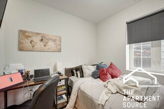 2512 N Halsted St, Unit 2 in Chicago, IL - Building Photo - Building Photo
