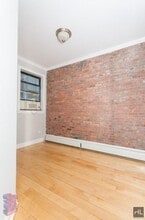 Avenue B in New York, NY - Building Photo - Building Photo