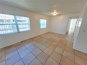 4012 Audubon Dr in Largo, FL - Building Photo - Building Photo