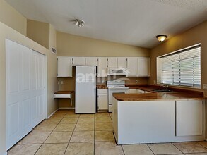 9509 W Echo Ln in Peoria, AZ - Building Photo - Building Photo