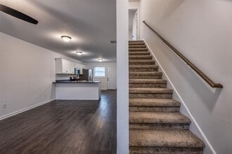 100 Commerce St in Elkton, KY - Building Photo - Building Photo