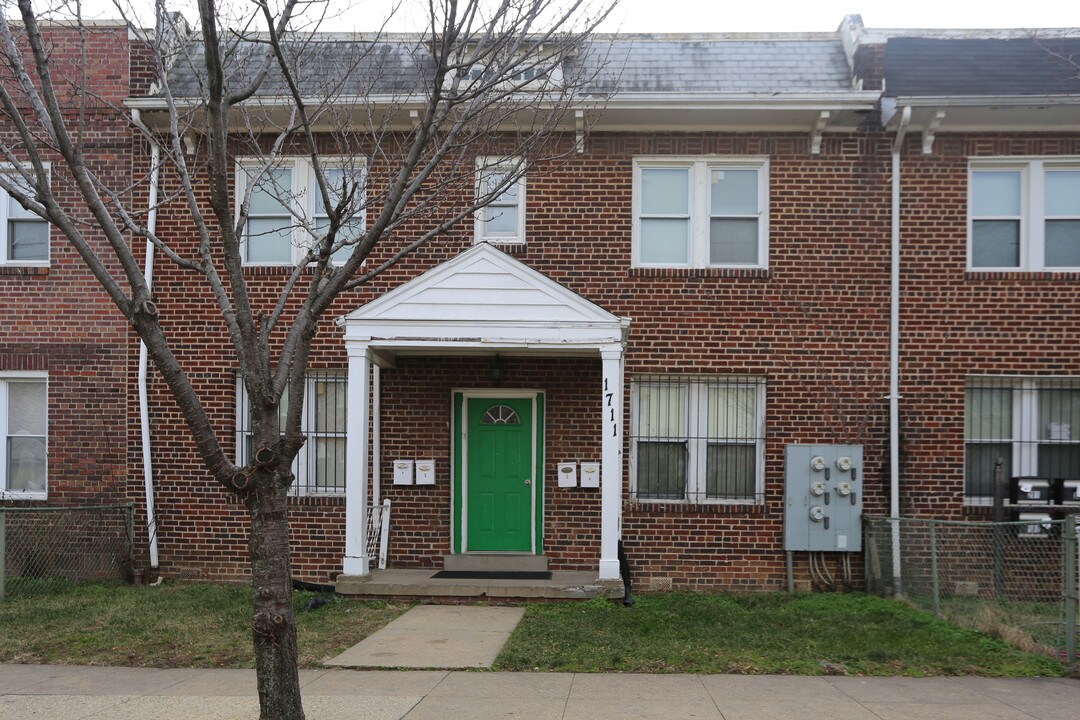 1711 Capitol Ave NE in Washington, DC - Building Photo