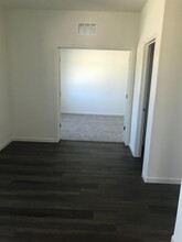 1065 S Argyle Ave in Fowler, CA - Building Photo - Building Photo