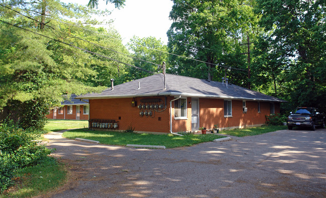 825 Xenia Ave in Yellow Springs, OH - Building Photo - Building Photo