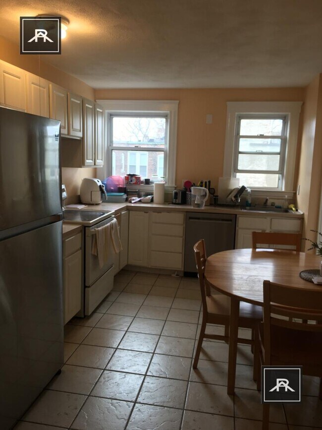 property at 14 Hamilton Rd