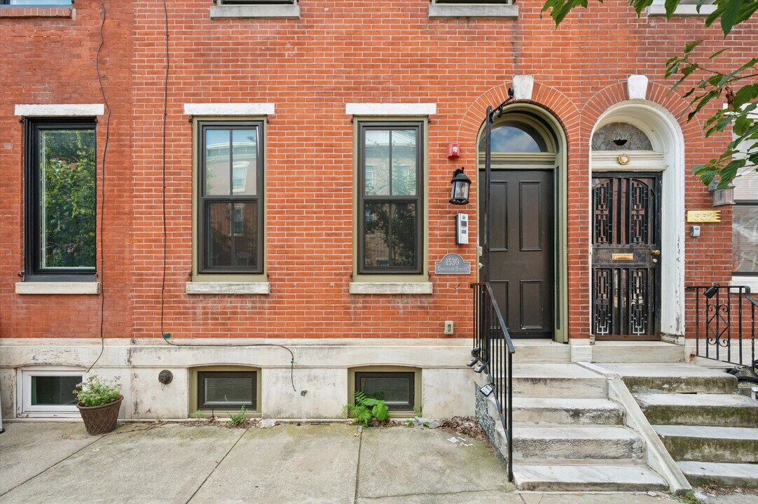 1530 Christian St in Philadelphia, PA - Foto de edificio