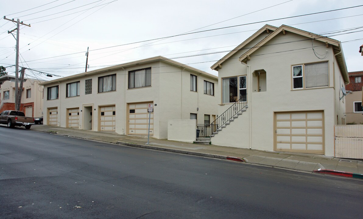 204-210 Magnolia Ave in South San Francisco, CA - Foto de edificio