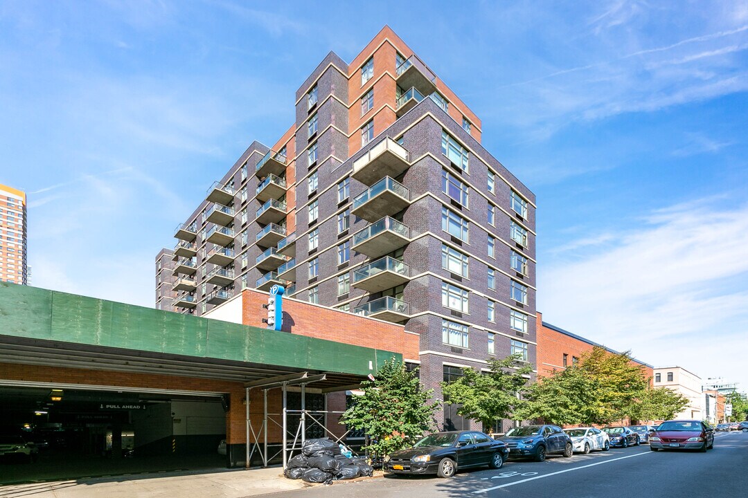 Powerhouse Yard Condo in Long Island City, NY - Building Photo