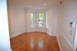 1611 Tremont St Apartamentos