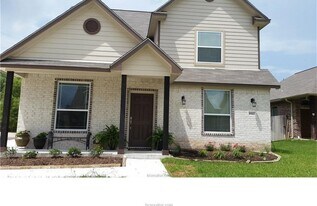 6912 Appomattox Dr in College Station, TX - Building Photo