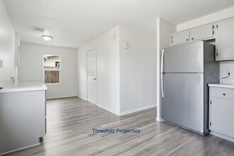 1107 Larch Ln in Fort Wayne, IN - Building Photo - Building Photo