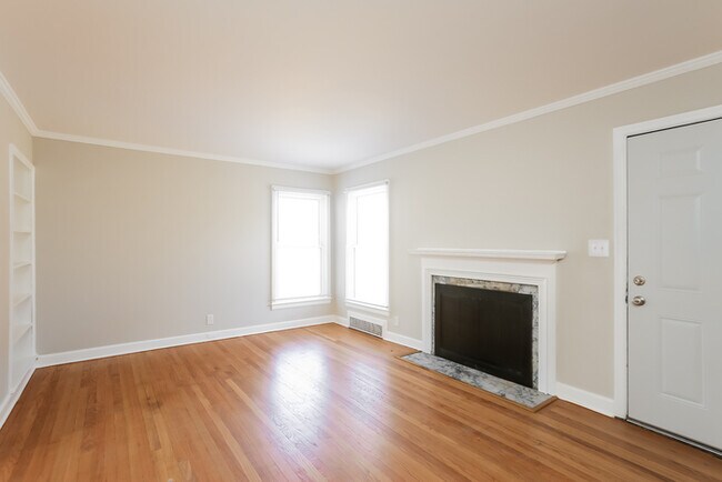 5004 Glenside Dr in Kansas City, MO - Building Photo - Building Photo