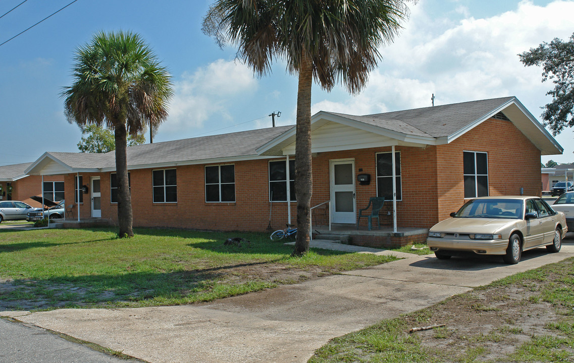 1024-1028 S 11th St in Fernandina Beach, FL - Building Photo