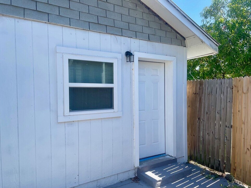 2405 Harper St in Tampa, FL - Building Photo