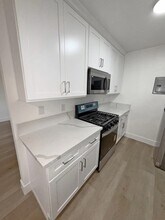 1852 N Wilton Pl in Los Angeles, CA - Building Photo - Building Photo