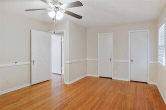 2711 Santa Cruz Dr in Dallas, TX - Building Photo - Building Photo