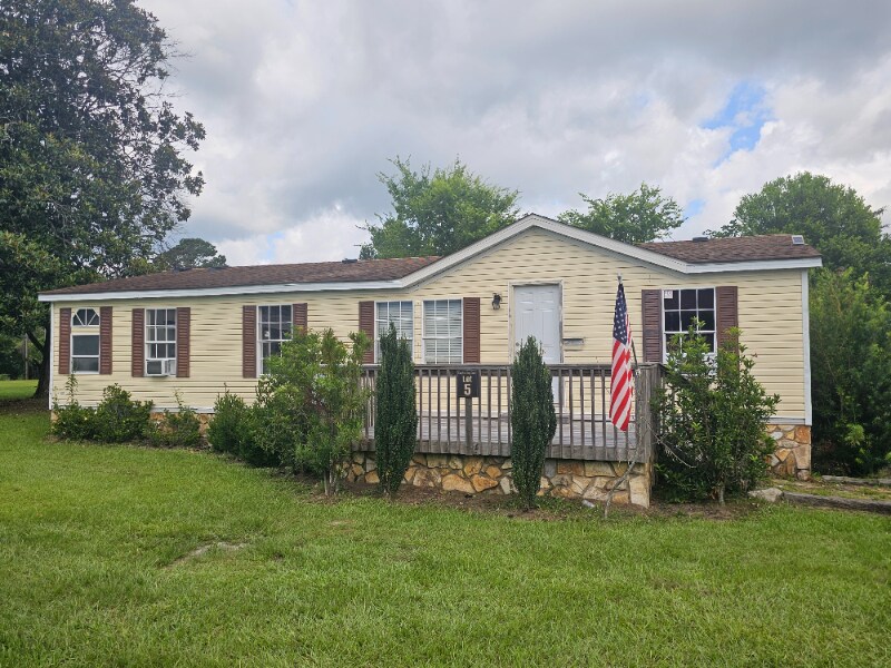 19 Spell Ln in Lizella, GA - Building Photo