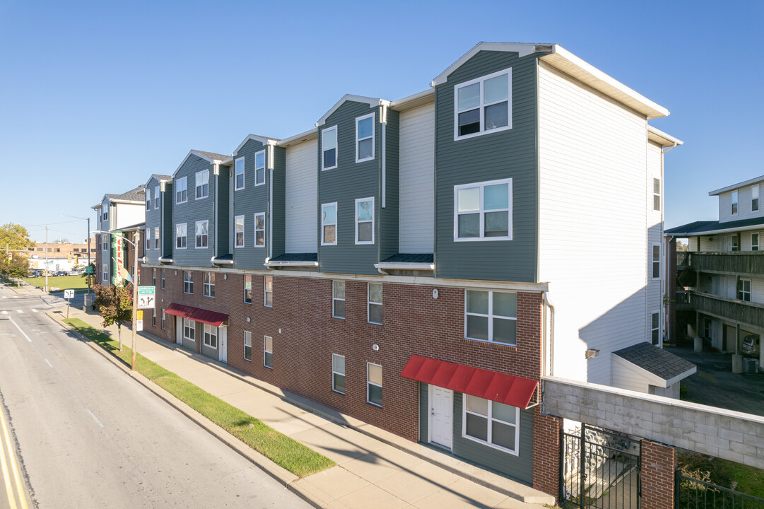 New Channey Flats Town Homes in Toledo, OH - Building Photo