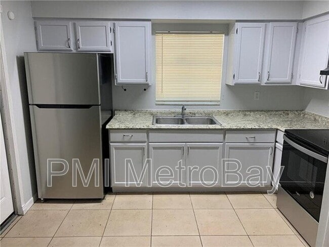 property at 4009 E Bird St
