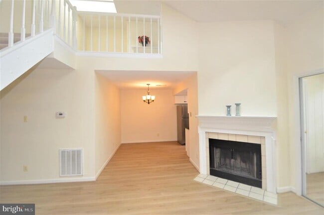 12109 Green Ledge Ct in Fairfax, VA - Building Photo - Building Photo