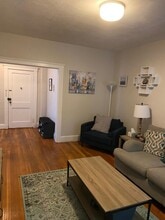 21 Sutherland Rd in Boston, MA - Foto de edificio - Building Photo