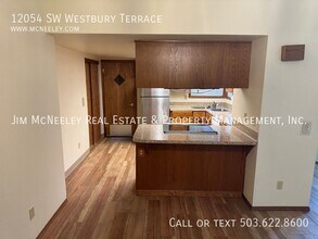 12054 SW Westbury Terrace in Tigard, OR - Building Photo - Building Photo
