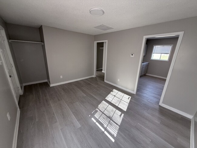 1157 N Belvedere Blvd in Memphis, TN - Building Photo - Building Photo