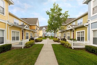 4008 San Sebastian Dr in Kissimmee, FL - Building Photo - Building Photo