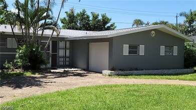1530 Passaic Ave in Ft. Myers, FL - Building Photo - Building Photo