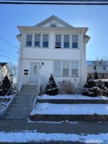 46 Denison Ave in New London, CT - Building Photo