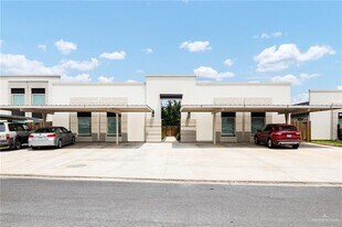 14 Robin in Pharr, TX - Building Photo