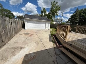 25200 leach st in Roseville, MI - Building Photo - Building Photo