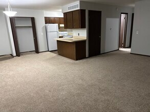 425 W Schleier St-Unit -5 in Frankenmuth, MI - Building Photo - Building Photo
